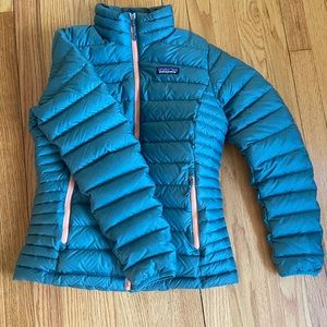 NWOT Patagonia down sweater size XS
